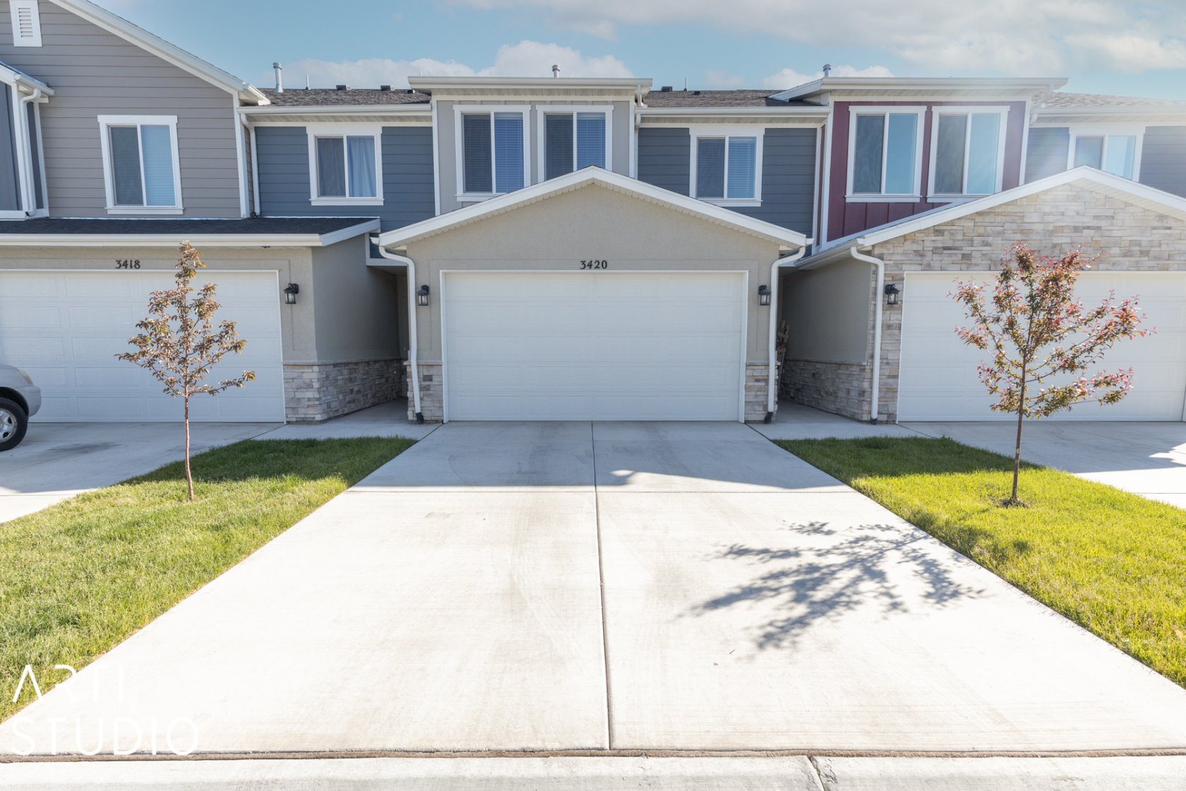 57843 Granite counter tops throughout, 2 tone paint, 95% efficient furnace, ceiling fan, luxury vinyl floors in all the baths/laundry rooms, good-sized bedrooms including a master suite with double vanity and walk-in closet. This home is in a great location of West Haven close to I-15 access. Come enjoy your summer evenings under your covered patio after a round of pickle-ball on your on-site courts.