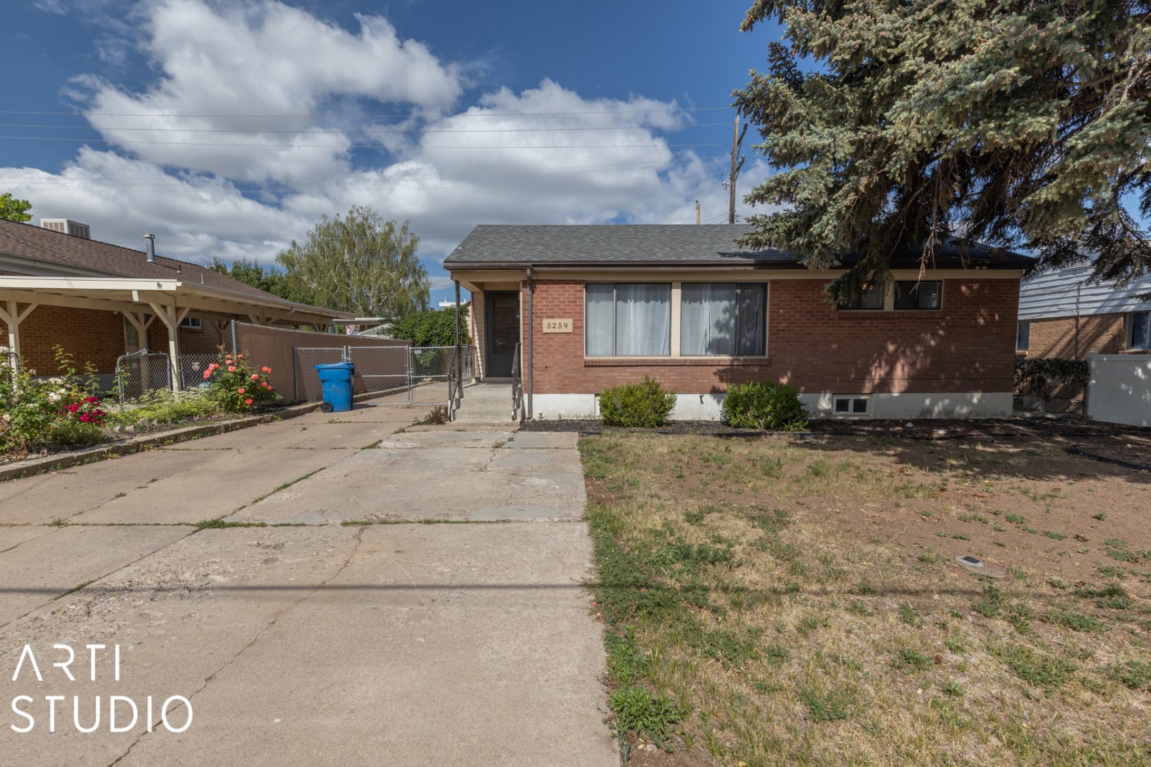 58075 Updated home in Washington Terrace with a stunning kitchen, updated electrical panel, updated lighting fixtures, gorgeous updated bathrooms. Super close to shopping, restaurants, Weber State and Hill Air Force Base. Fully fenced backyard with a covered patio to enjoy!