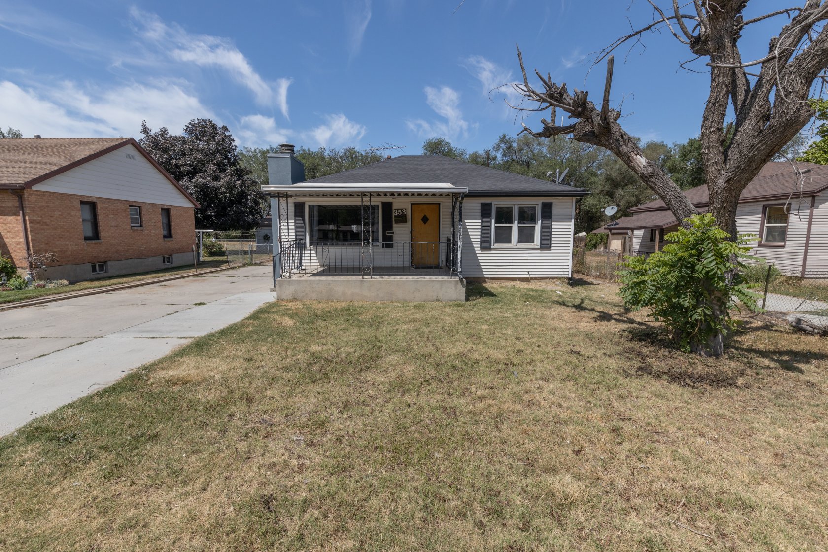 Great starter home!! Large bedrooms, new appliances, 12X16 shed with loft.