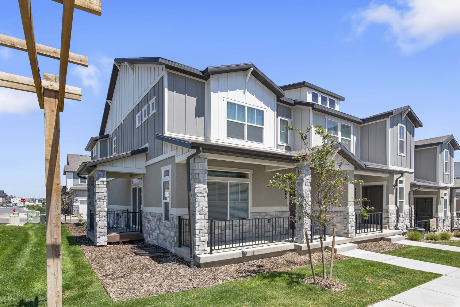 4285 W Dixon Way