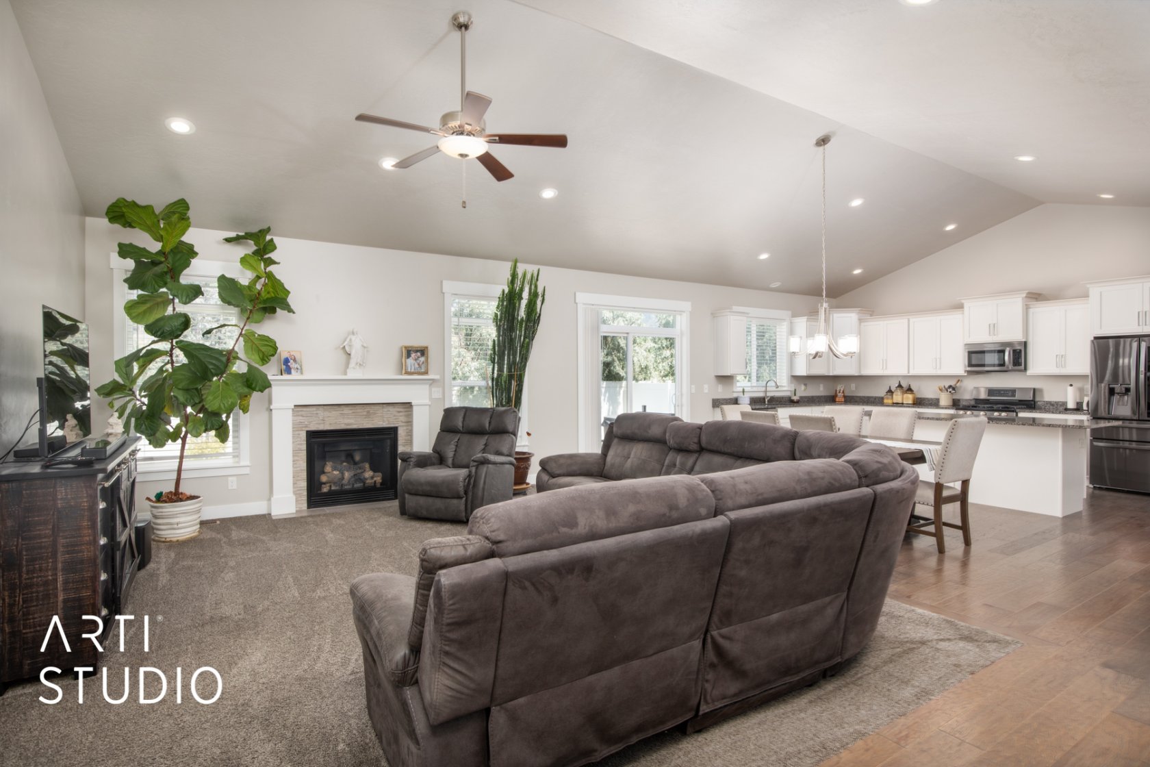 1144 Reese Dr