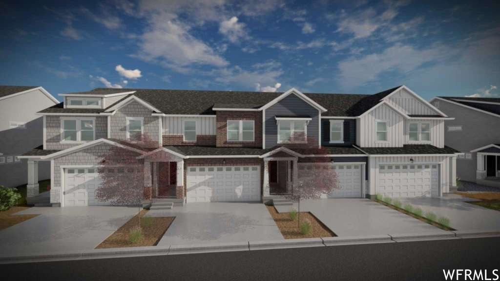 961 W Coral Charm Way