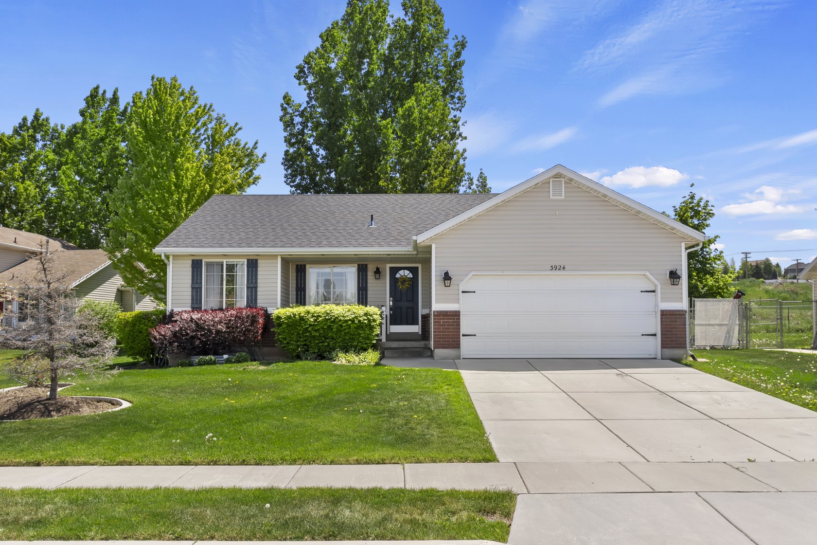 3924 South 2525 West