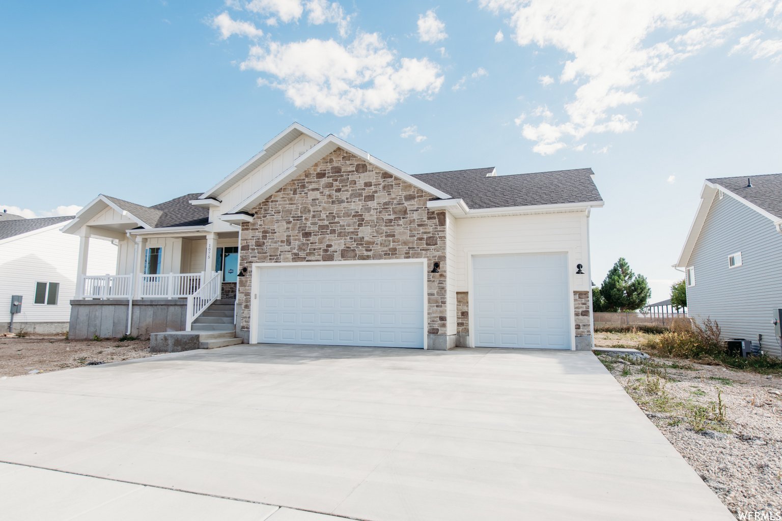 1075 W 275 S