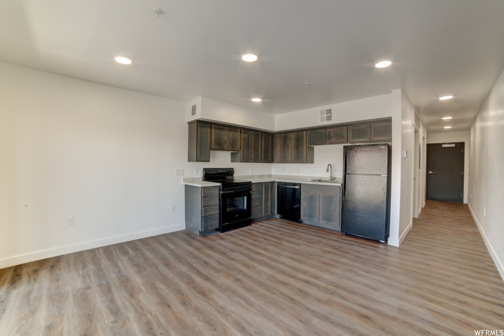 443 Kane Blvd #b210
