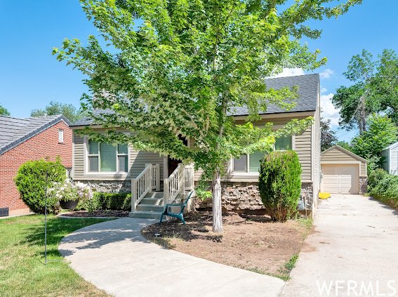 1368 E 29th Street