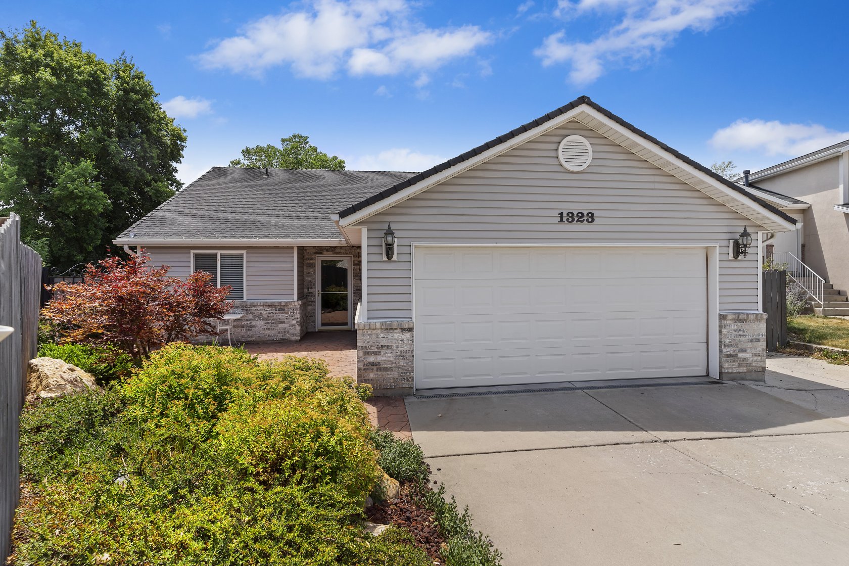 1323 Lewis Peak Dr
