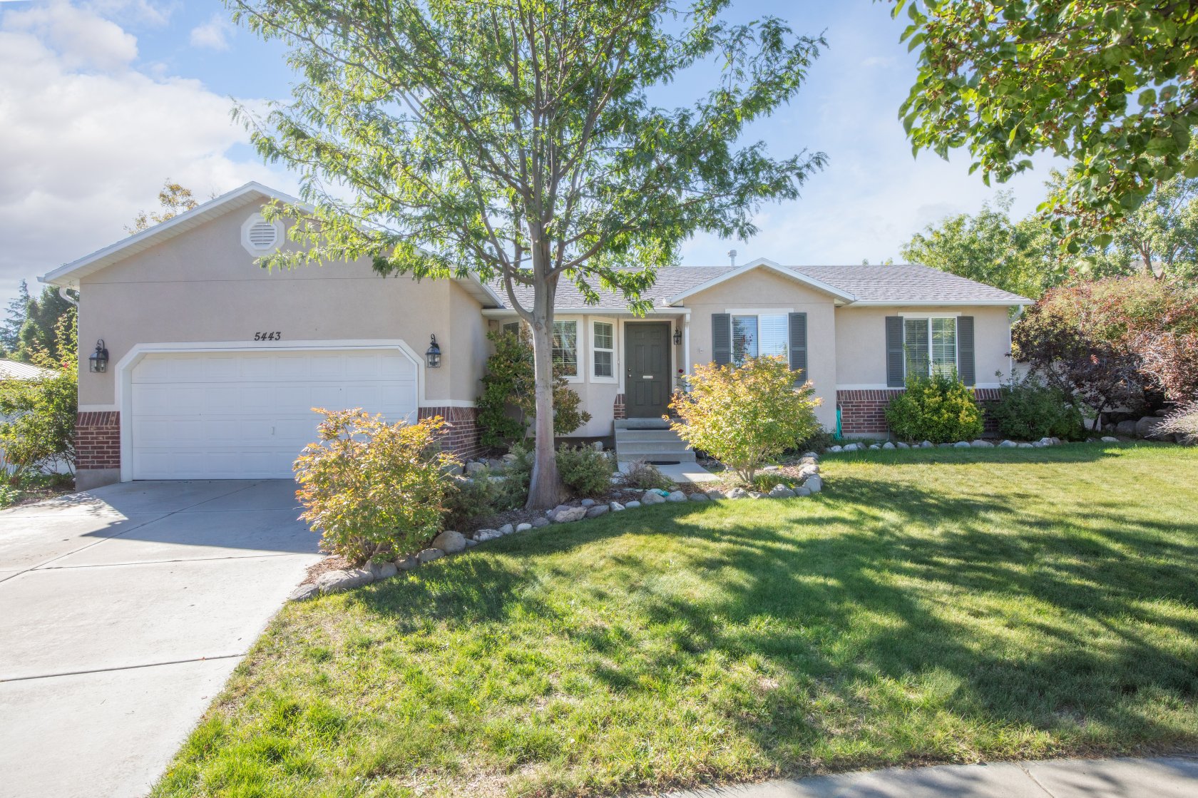 5443 New Flower Circle