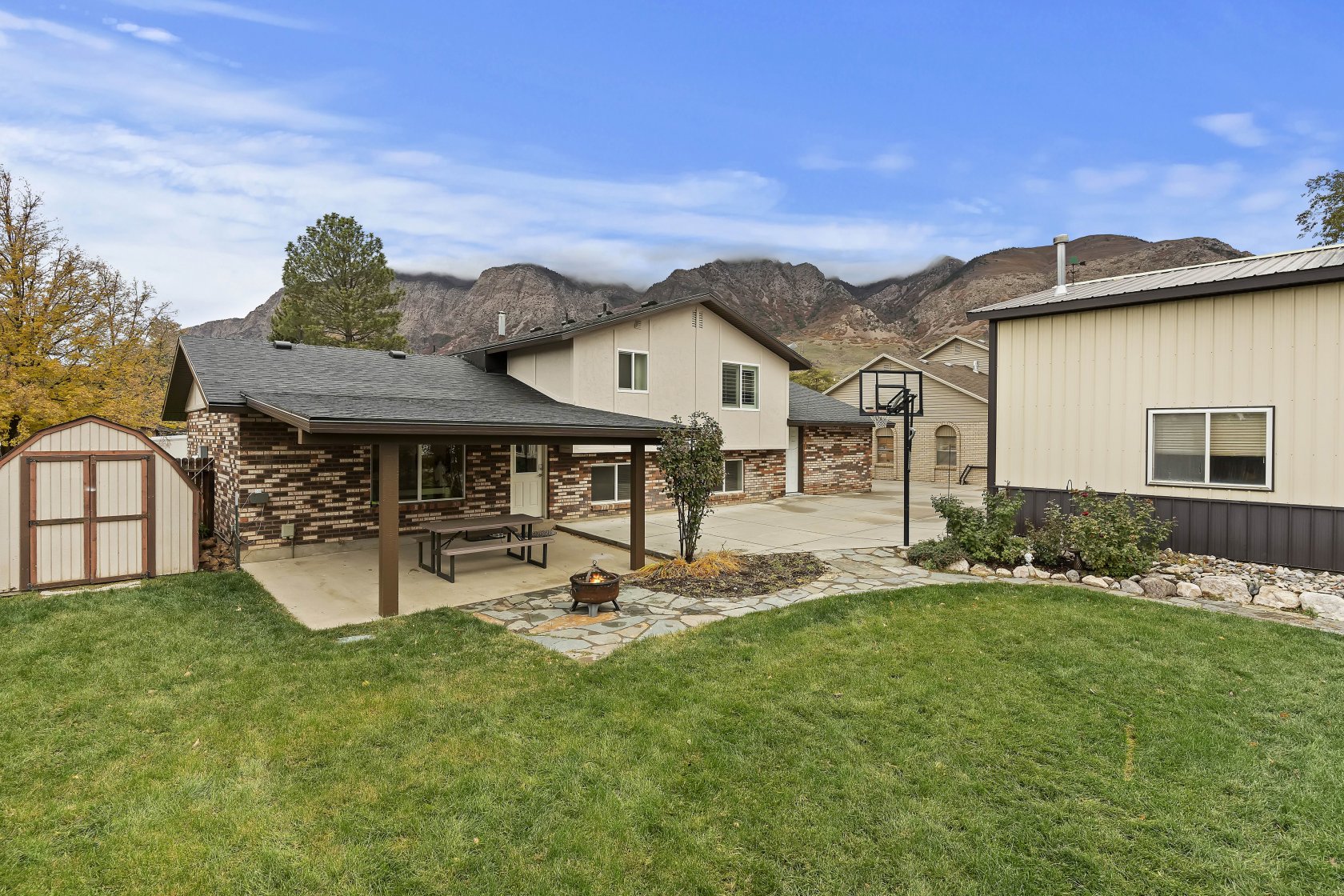 1349 E Mill Creek Dr