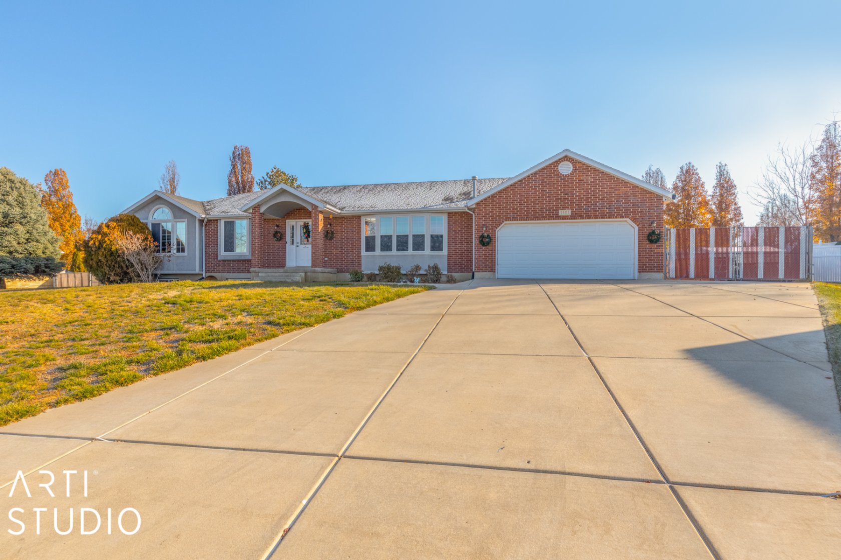 1482 N 1375 W