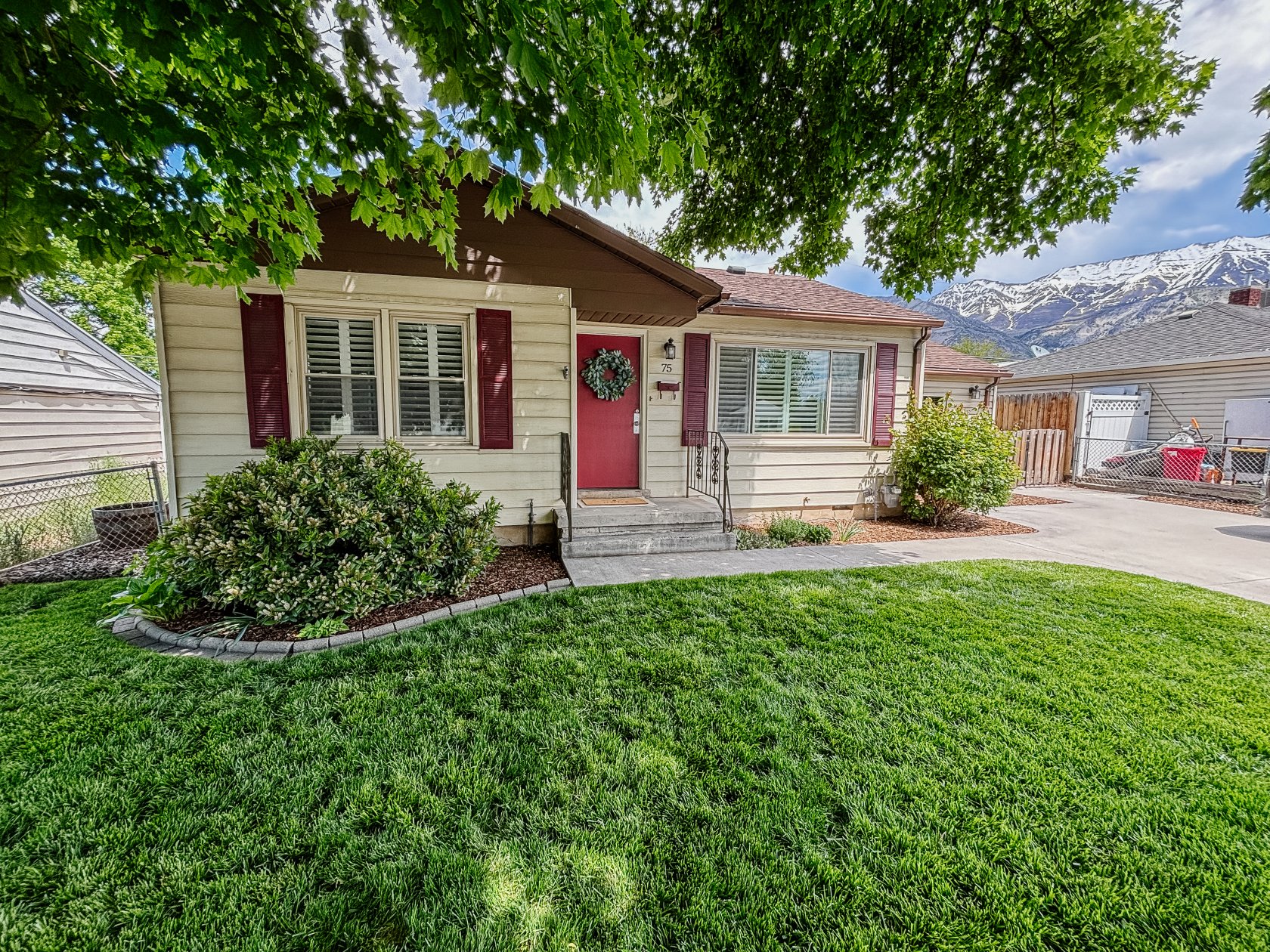 75 E Maple Lane