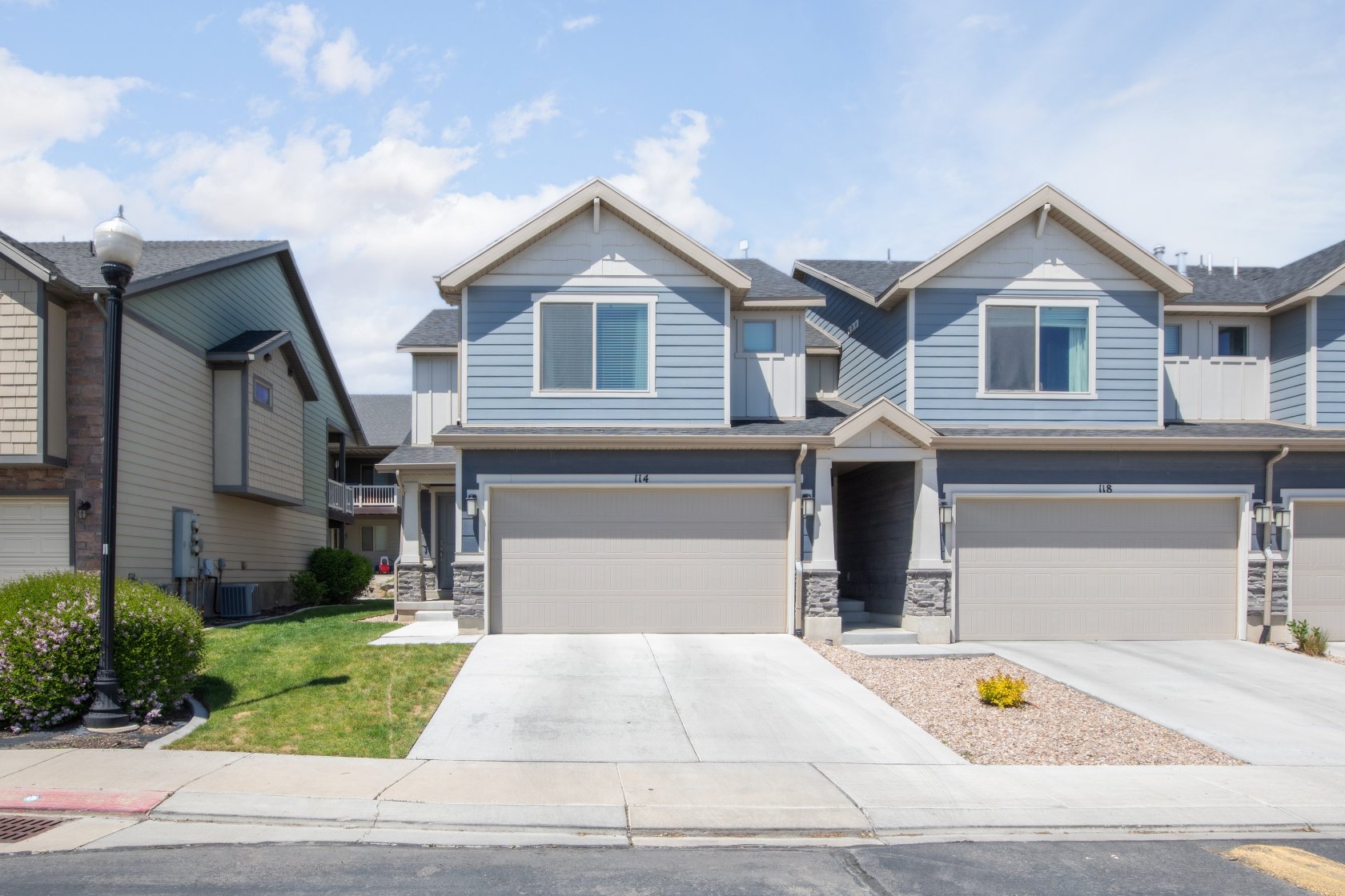 114 E River View Dr