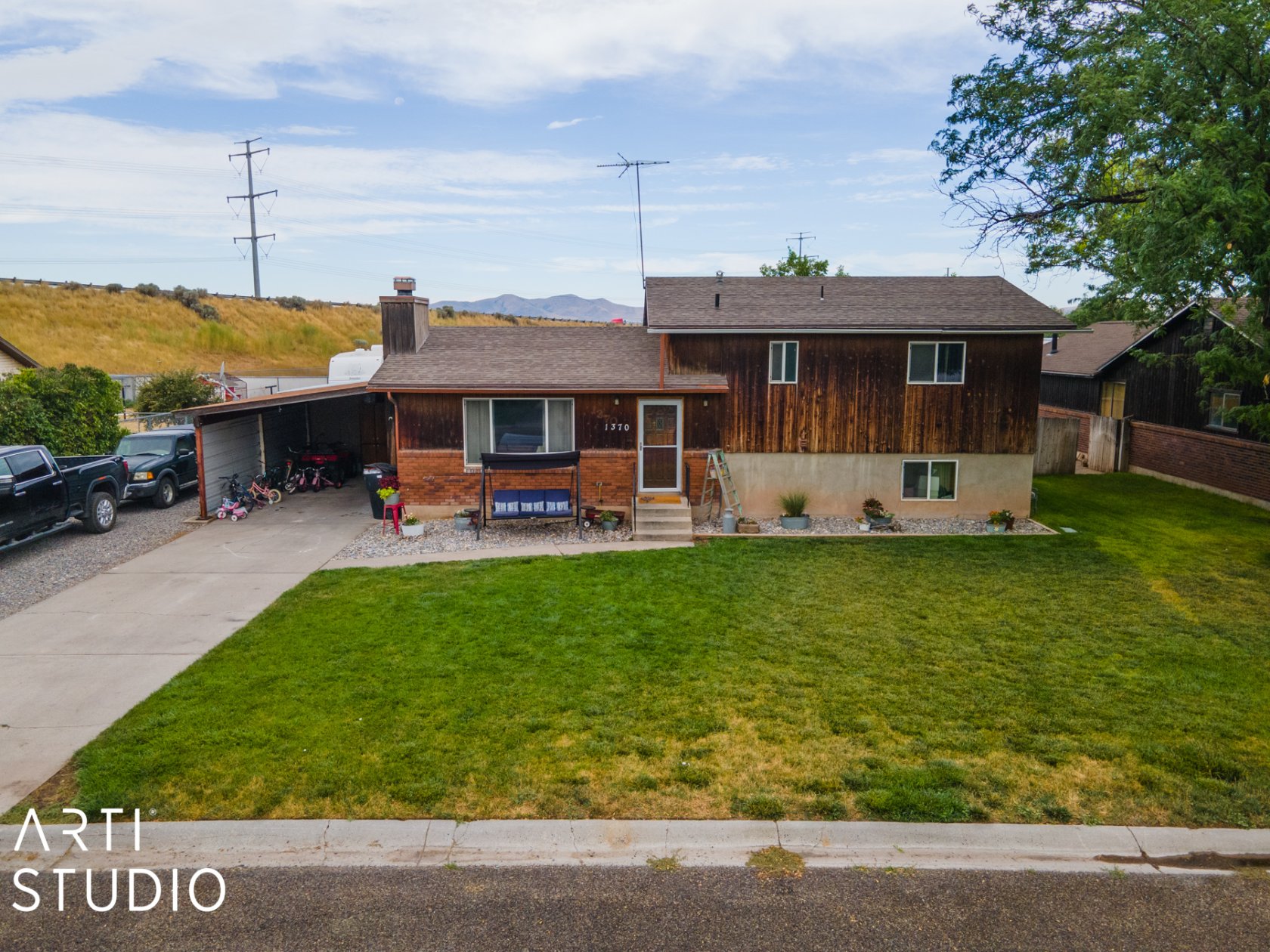 1370 S Century Dr
