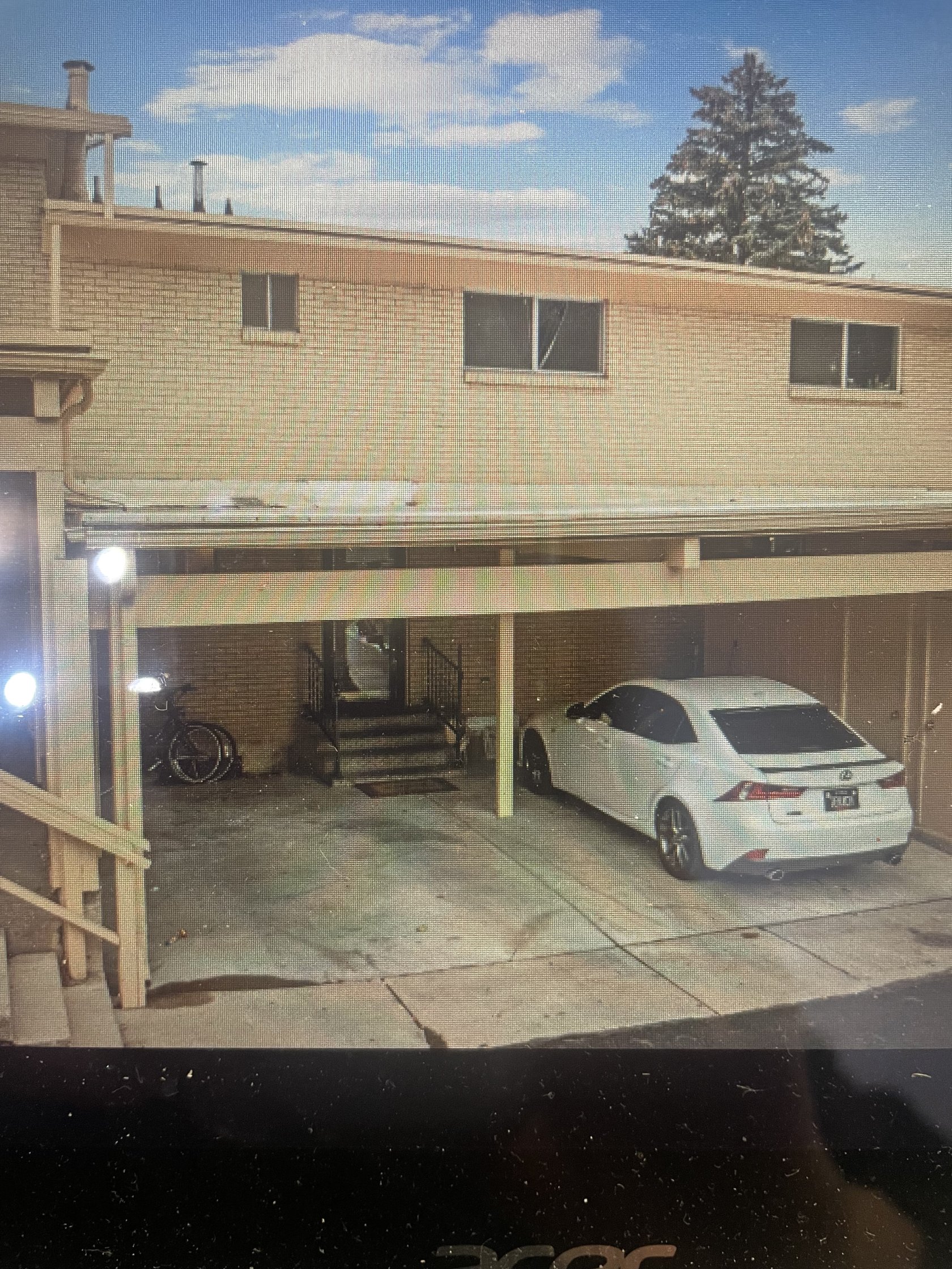 2091 N 220 E