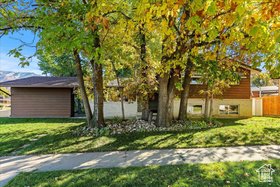  849 Ridgeview Dr