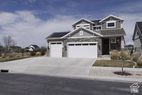 163 E. Zinfandel Ln. 