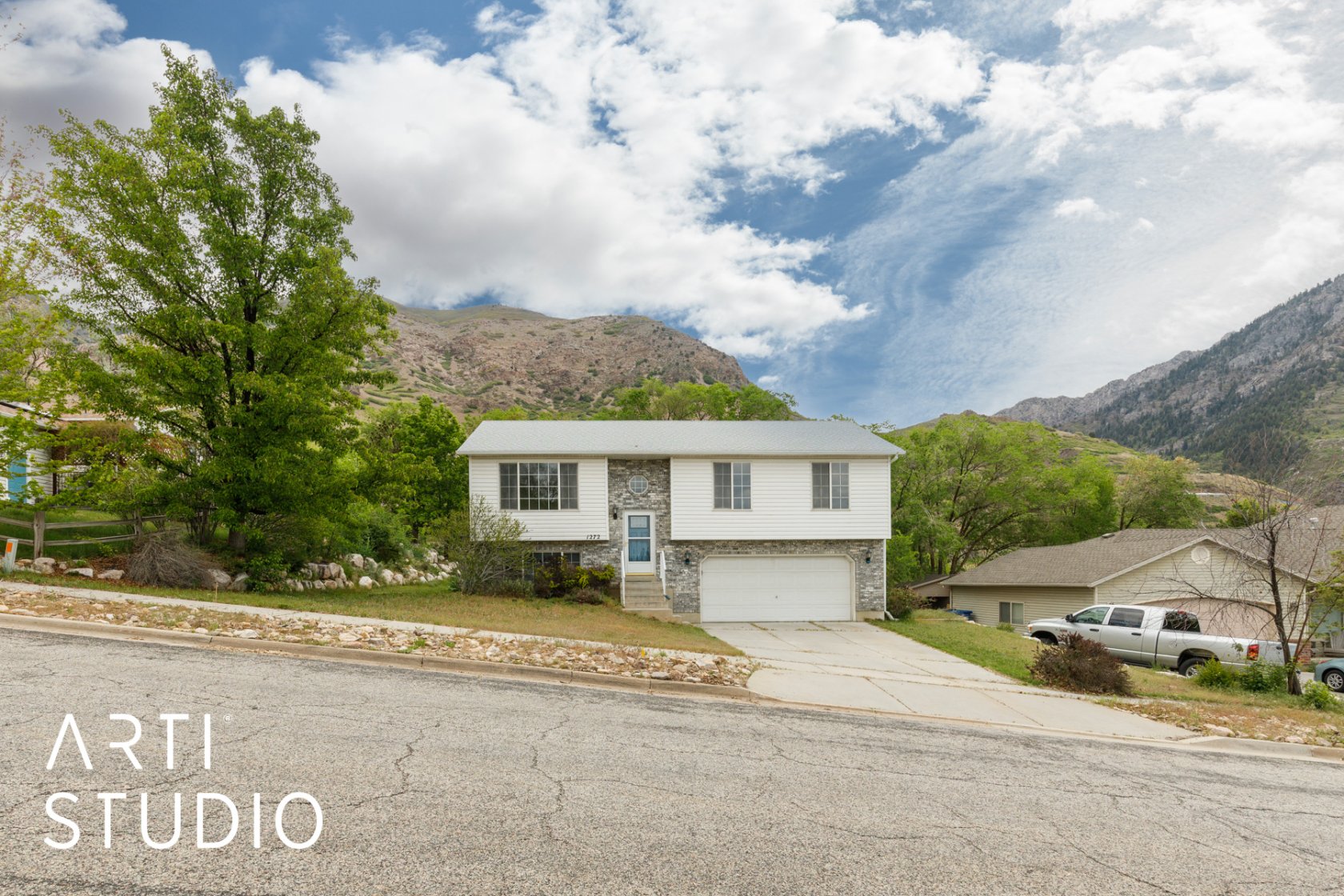 1272 Maxfield Dr