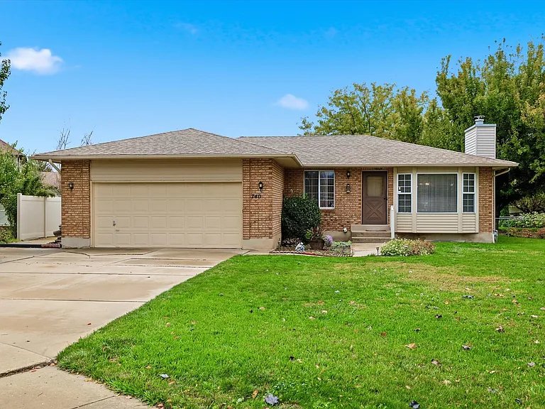 740 Bing Ct