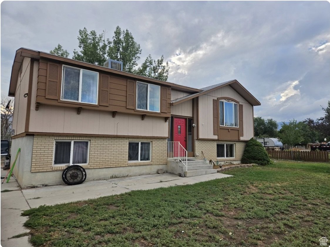 535 N Canyon View Dr
