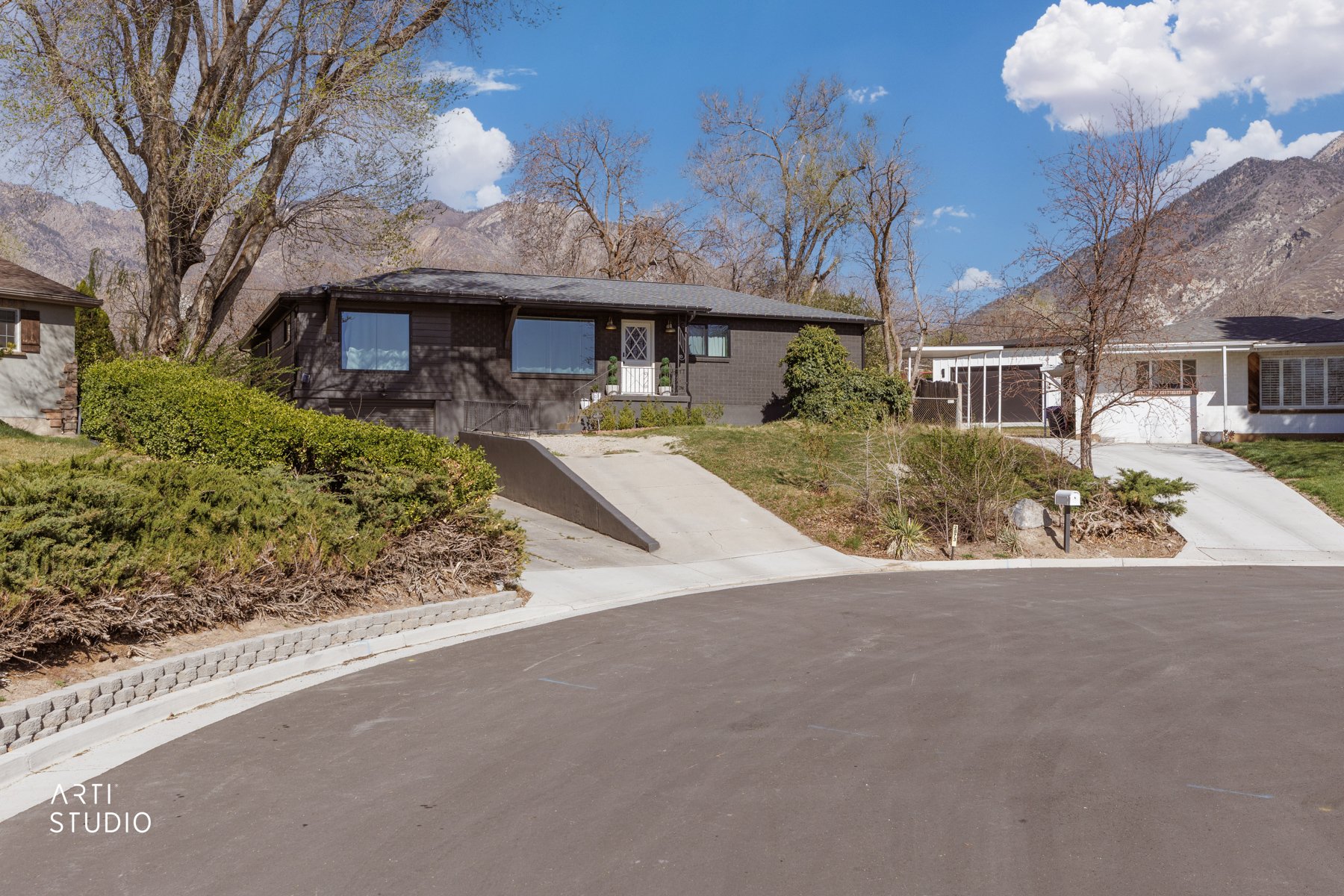 2873 E Pamela Dr 
