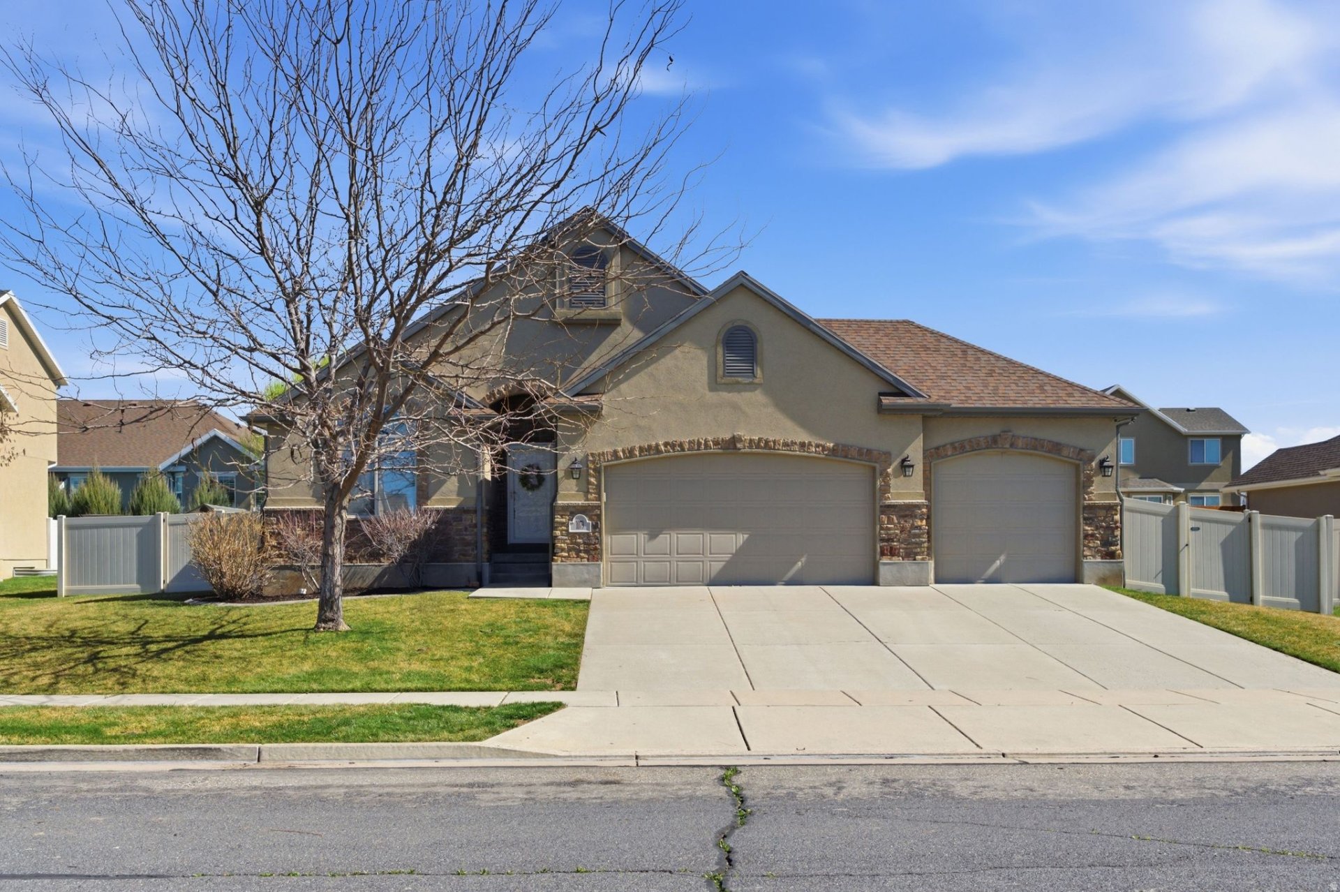 1079 S 1875 W