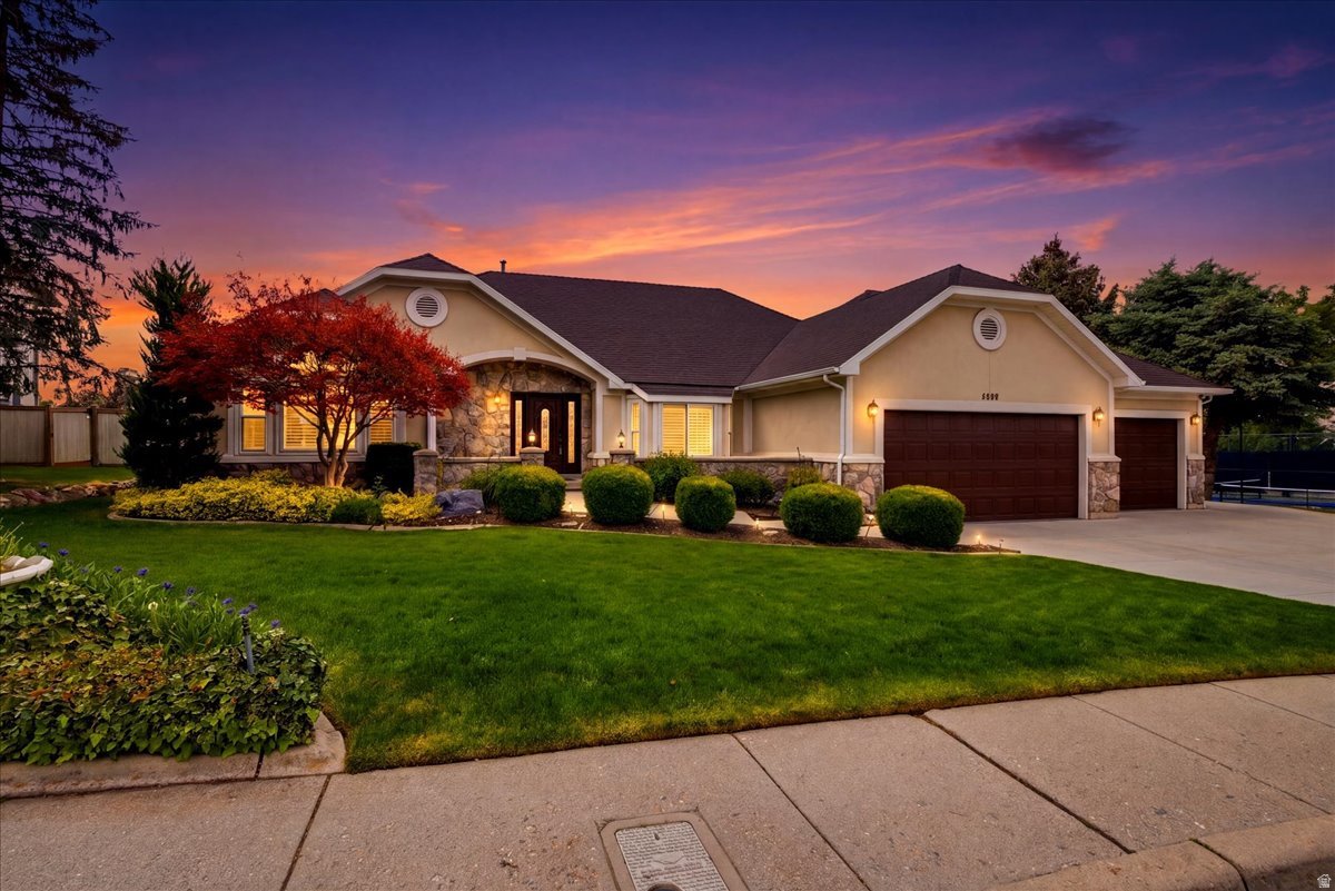 8228 S Set Point Cir