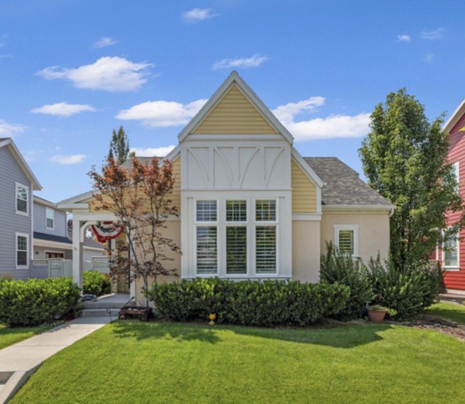 10388 S. Split Rock Drive