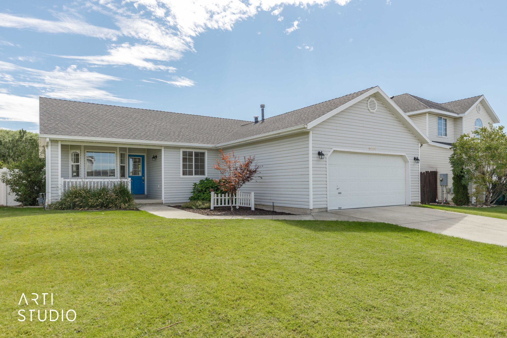 5444 S Midland Dr