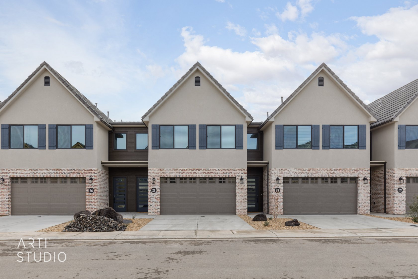 960 Heritage Dr #27