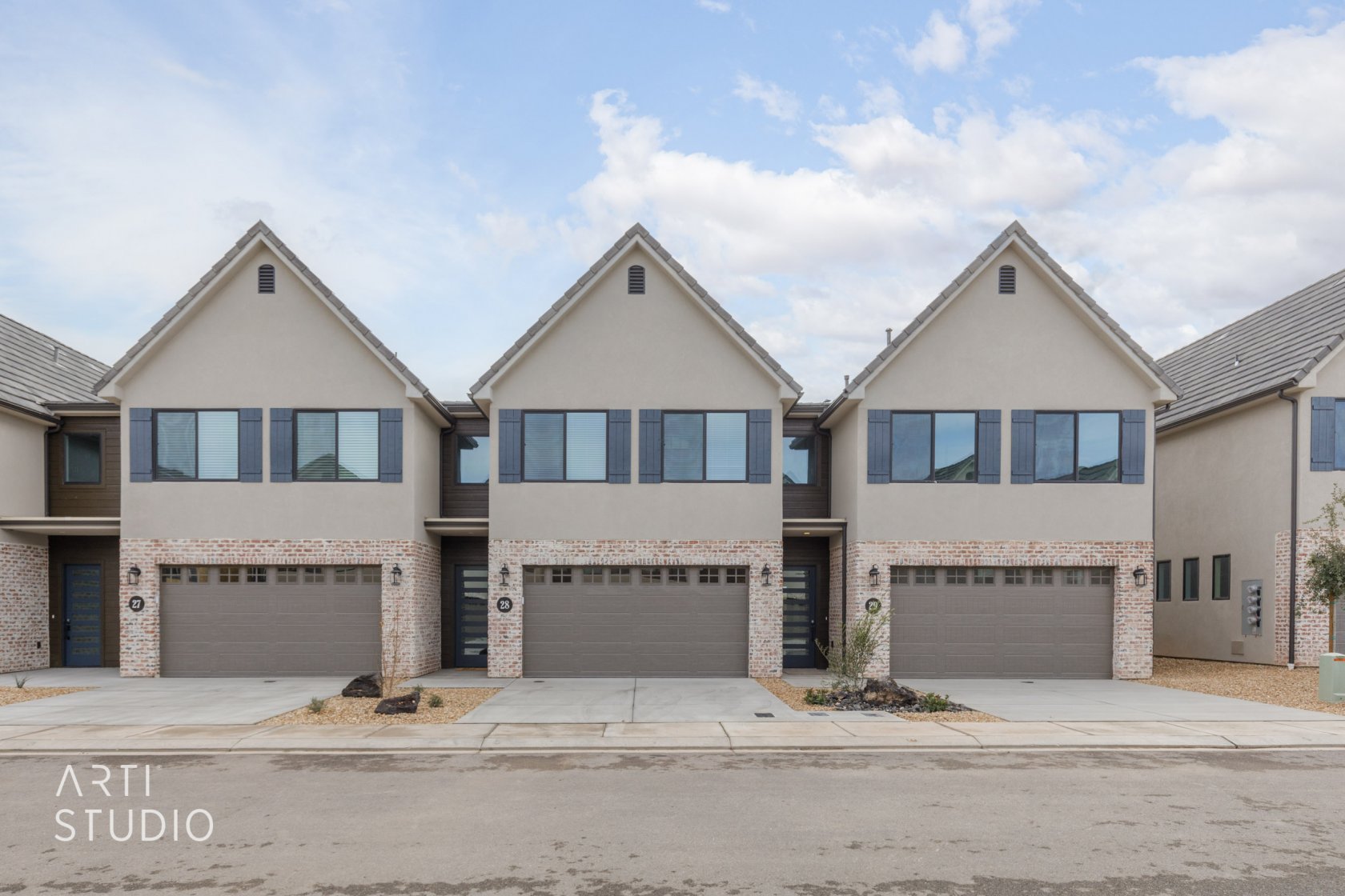 960 Heritage Dr #28