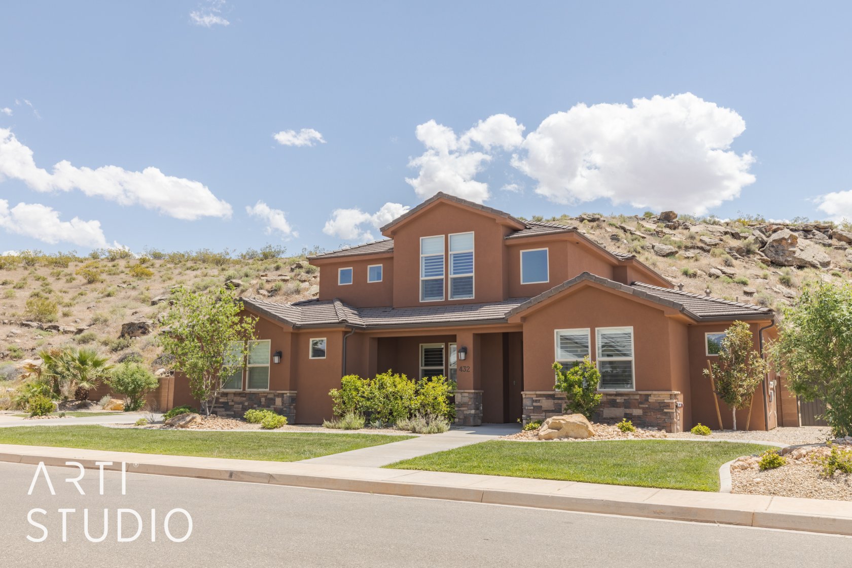 432 E Janice Ct