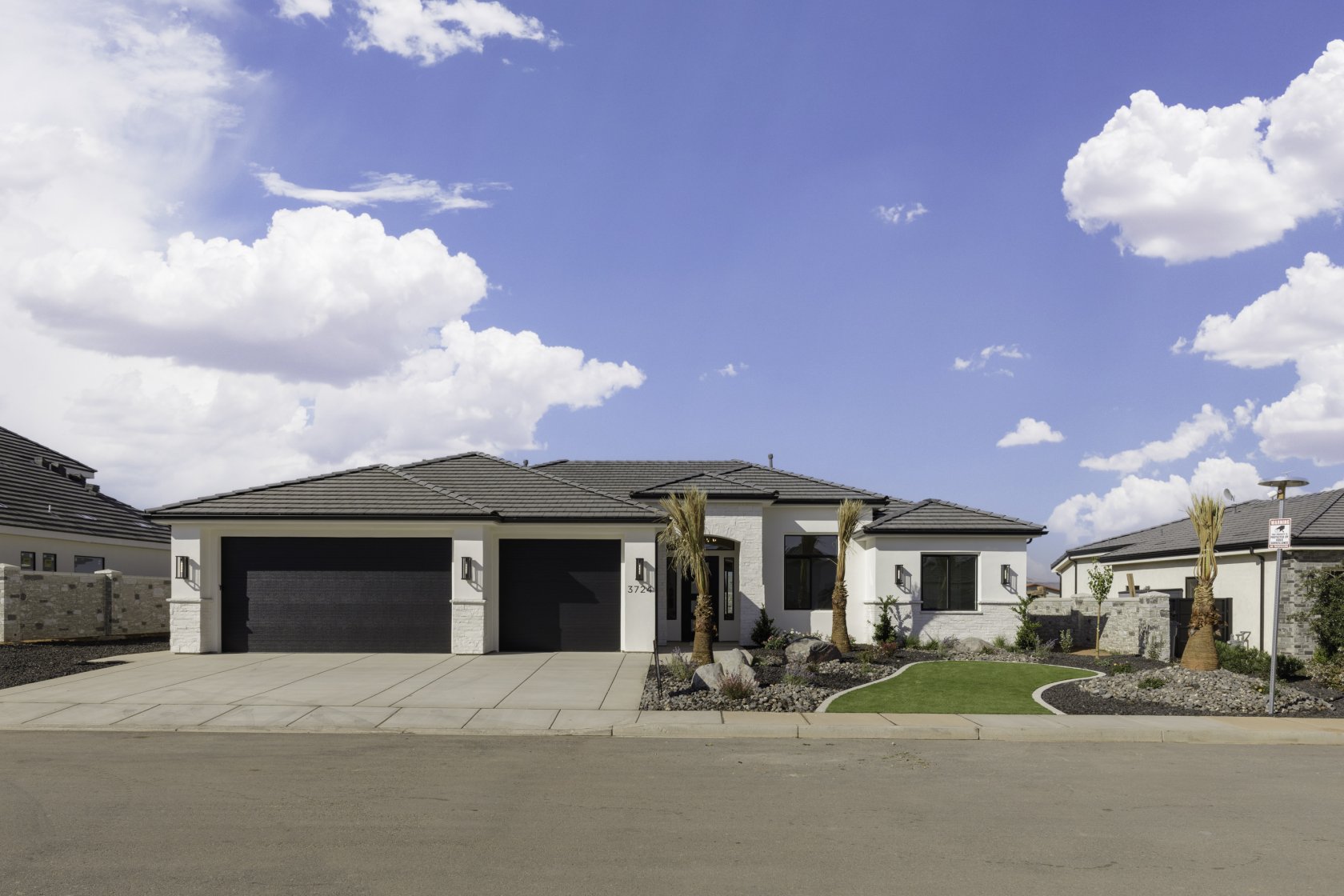 3724 E Kennedy Lane