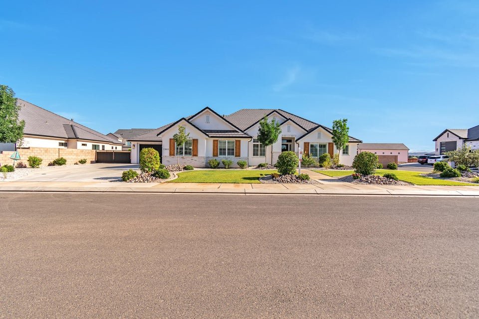 2903 E Ridgedale Lane