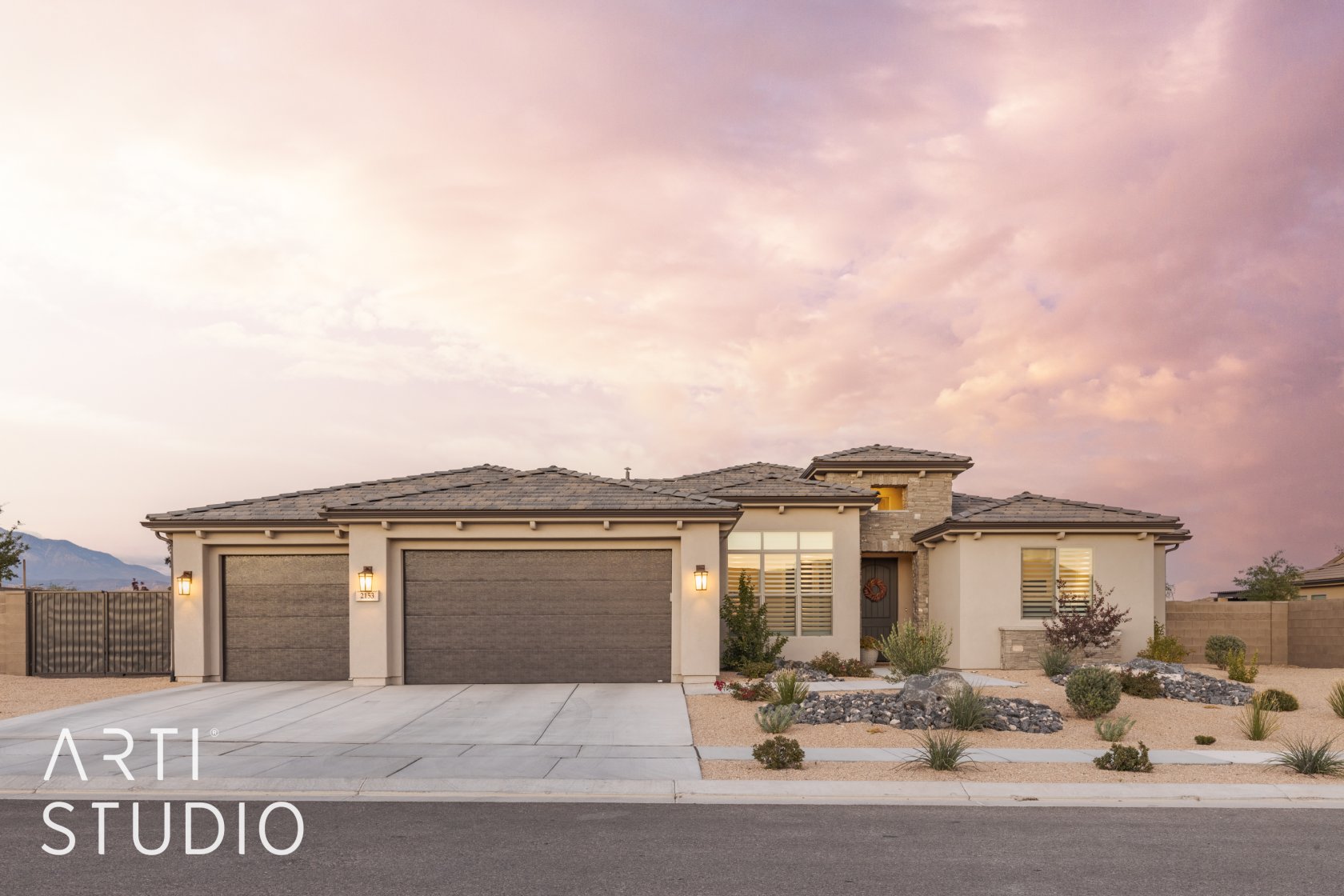2153 E Cobblecreek Dr