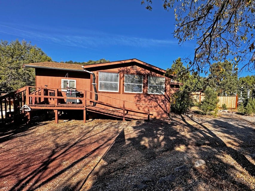 183 N Matt Dillon Trail