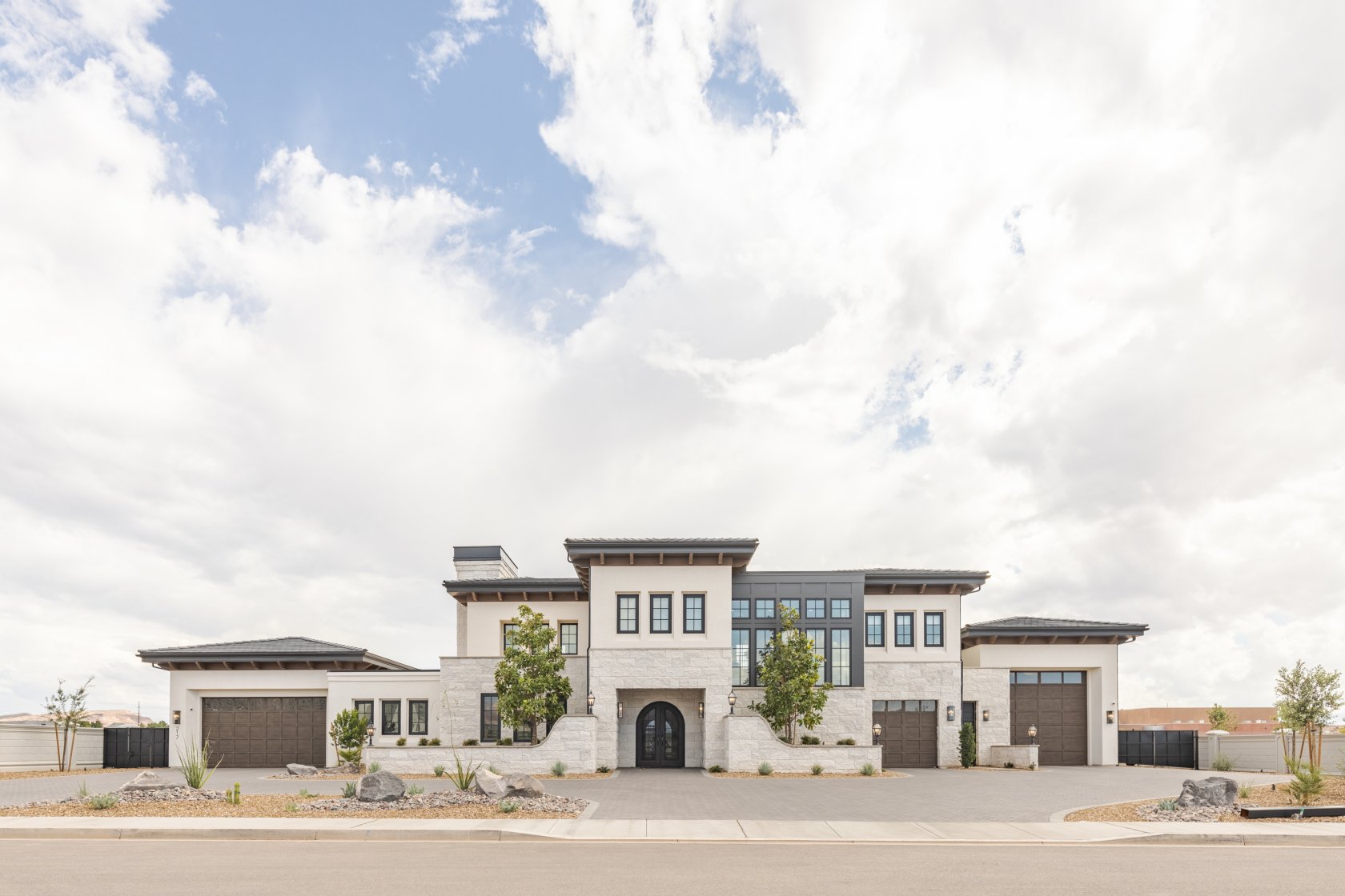 217 W Oak Hollow