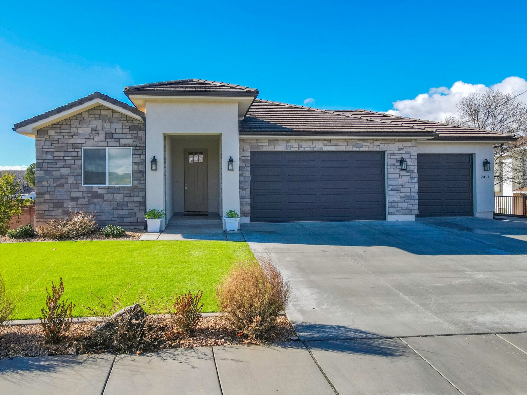 2451 Arrowhead Trail