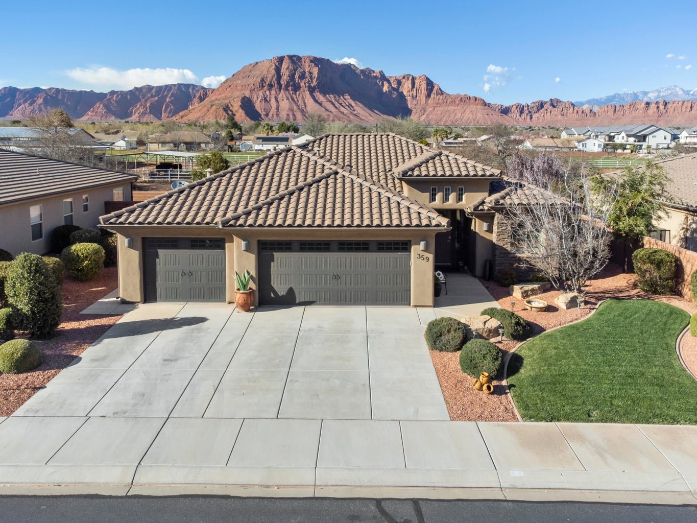 359 Desert Rose Way