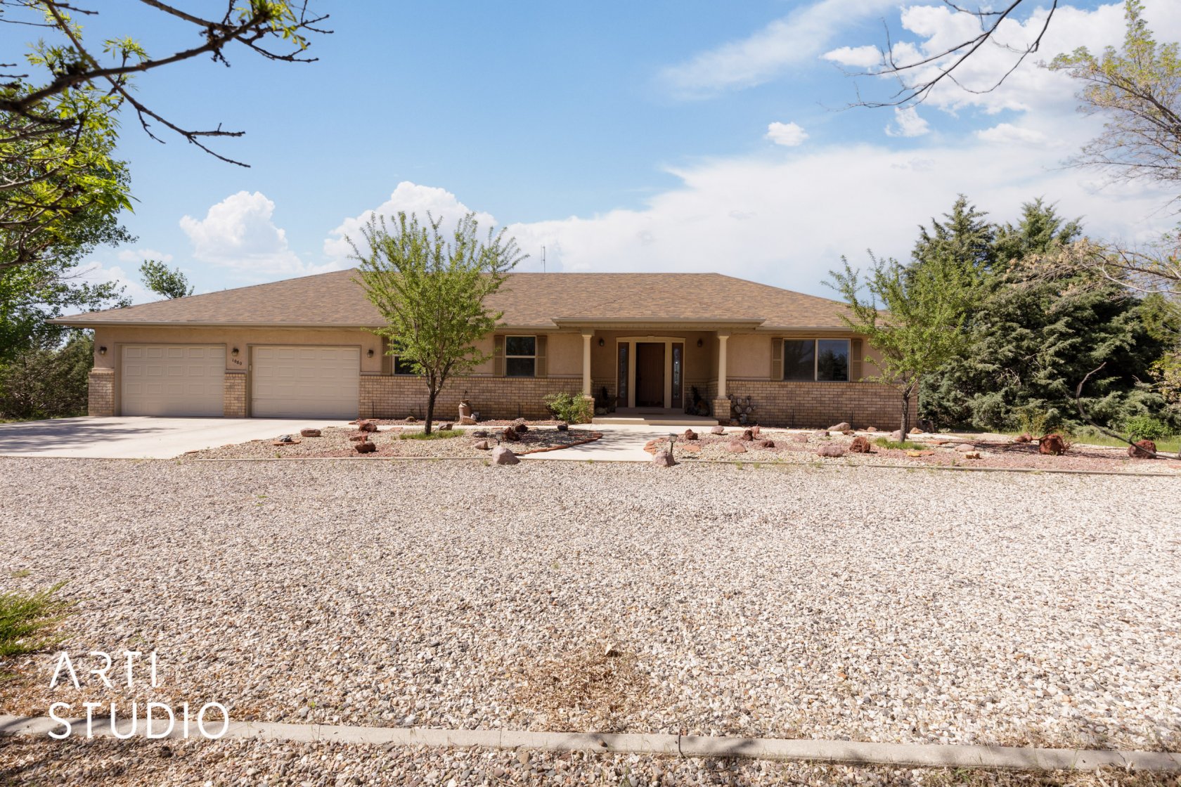 1080 W Coyote Way