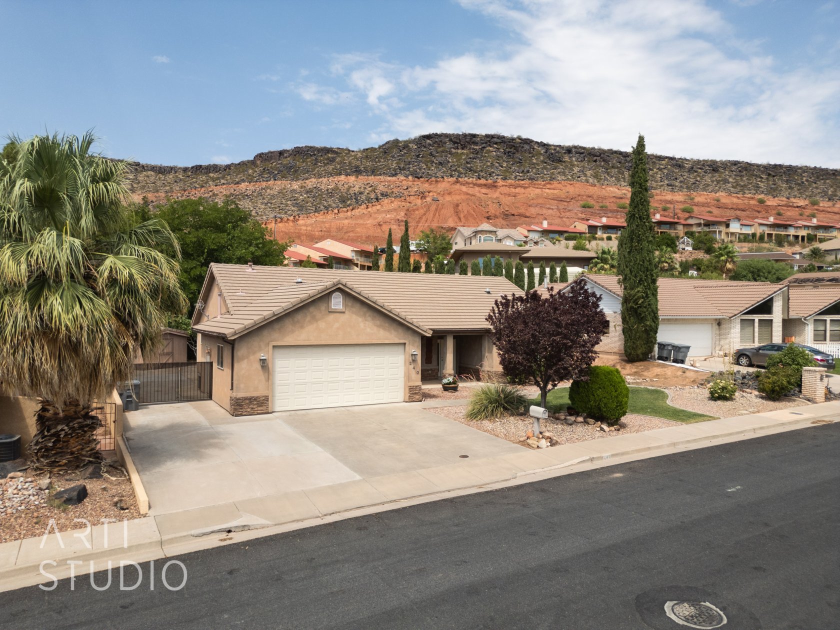 240 S Donlee Drive