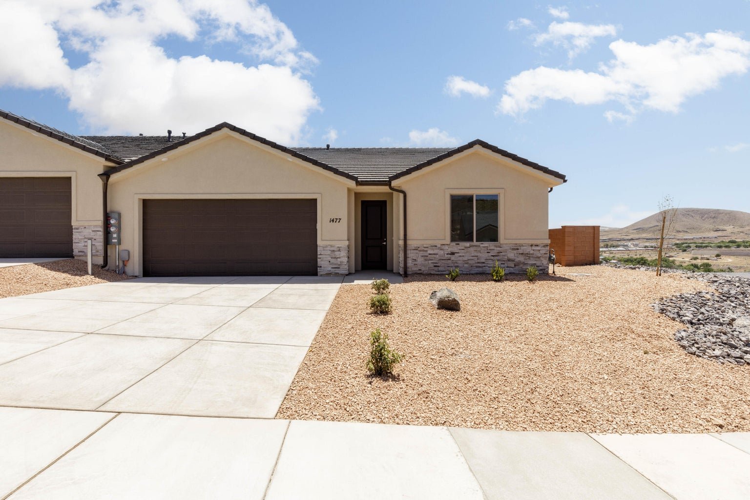 1477 W 470 N