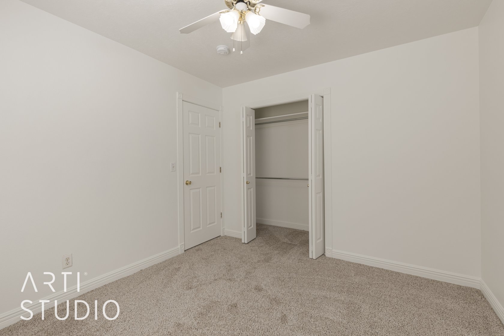 636 N 220 W