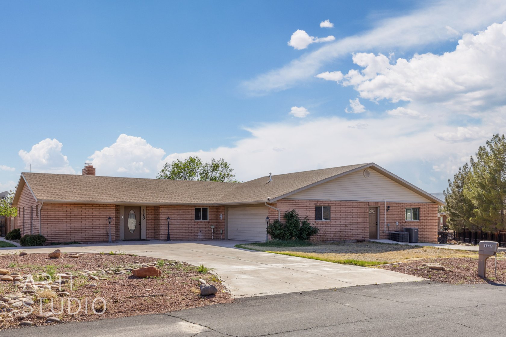 3360 Chaparral Dr