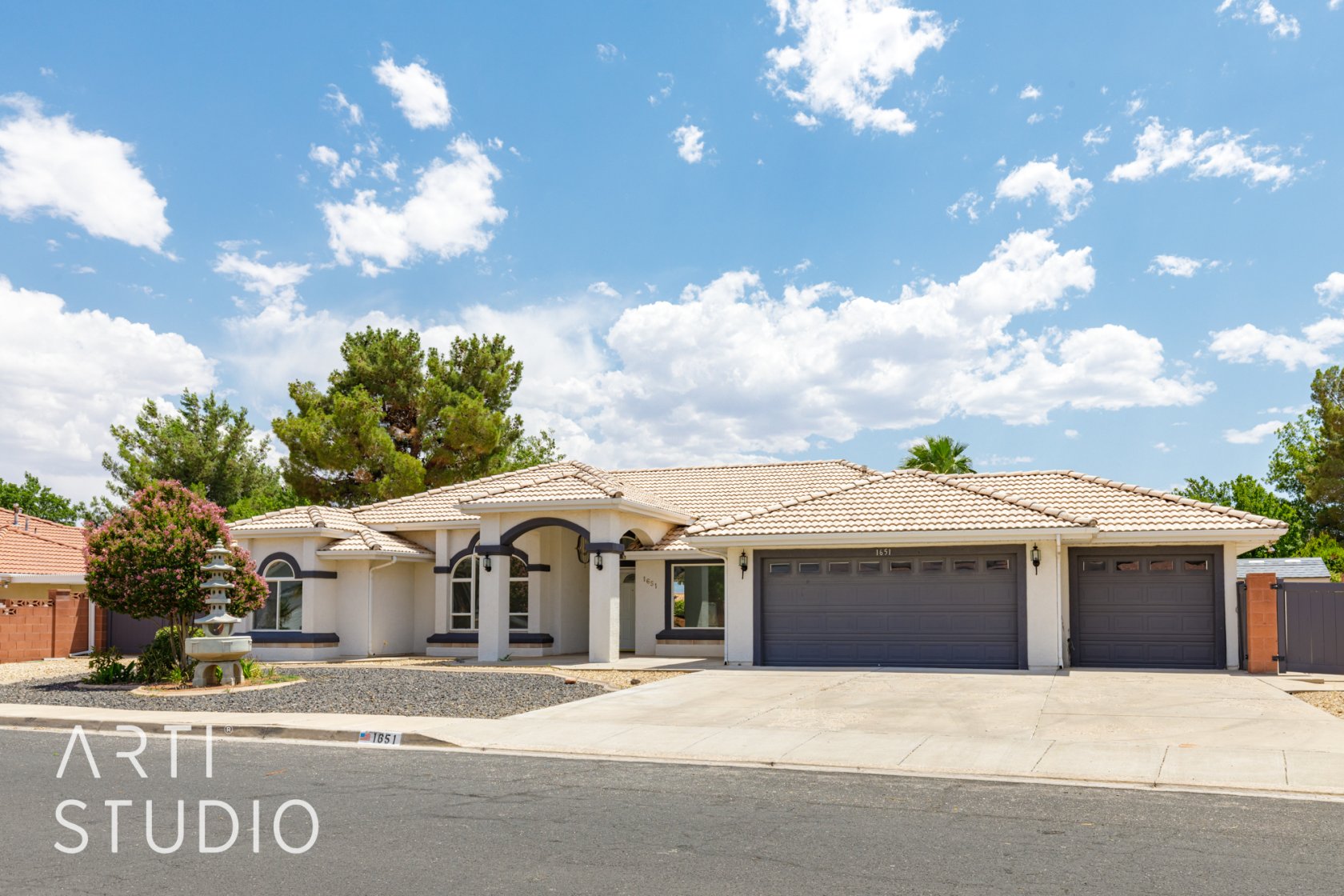 1651 W Paiute Rd