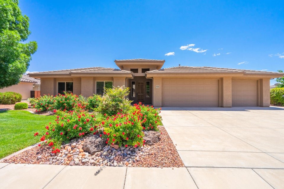 1432 E 2420 S Circle
