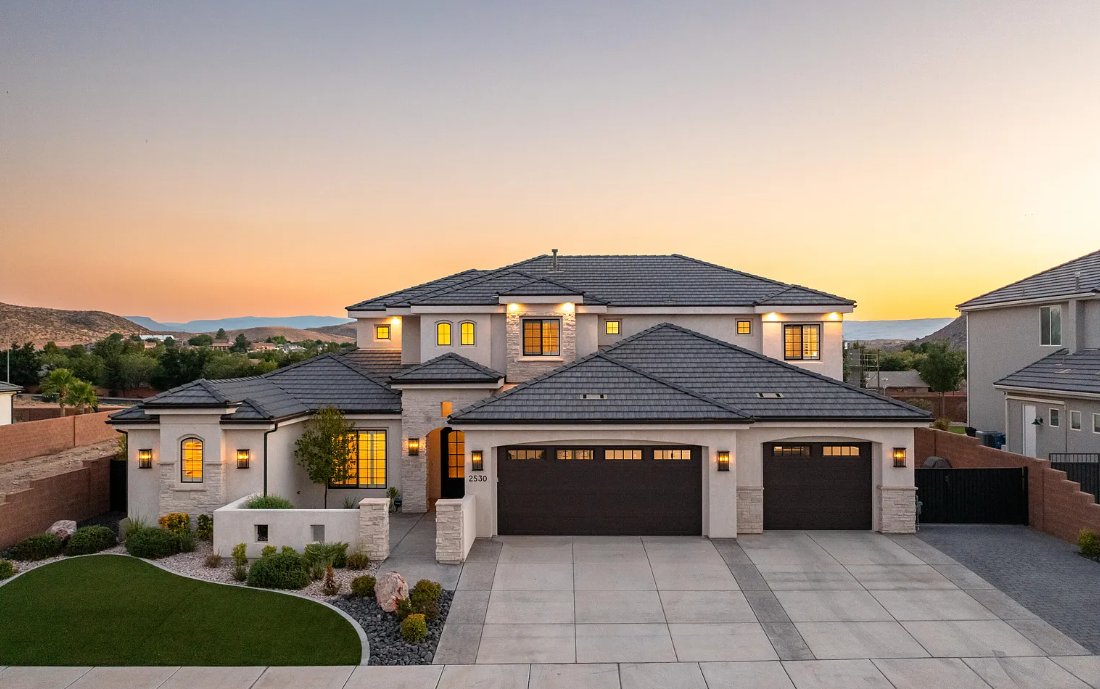 2530 S Monterosa Ln
