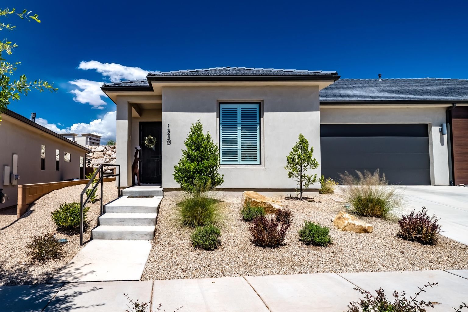 1230 W Grayson Drive