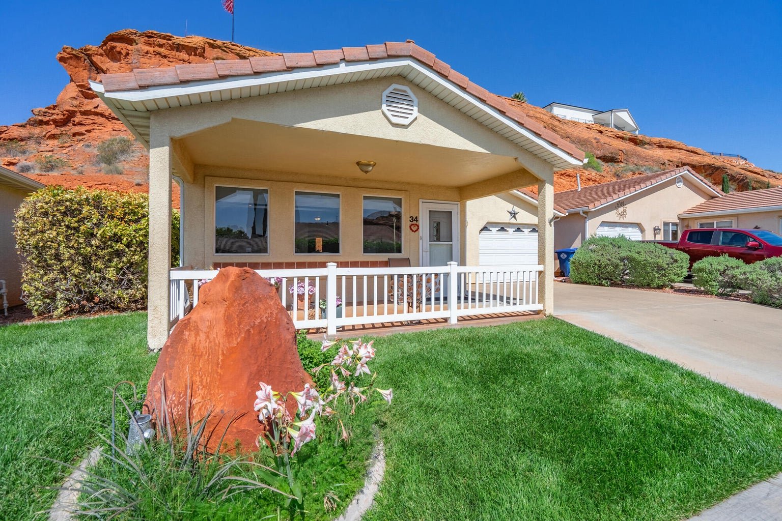1050 W Red Hills #34