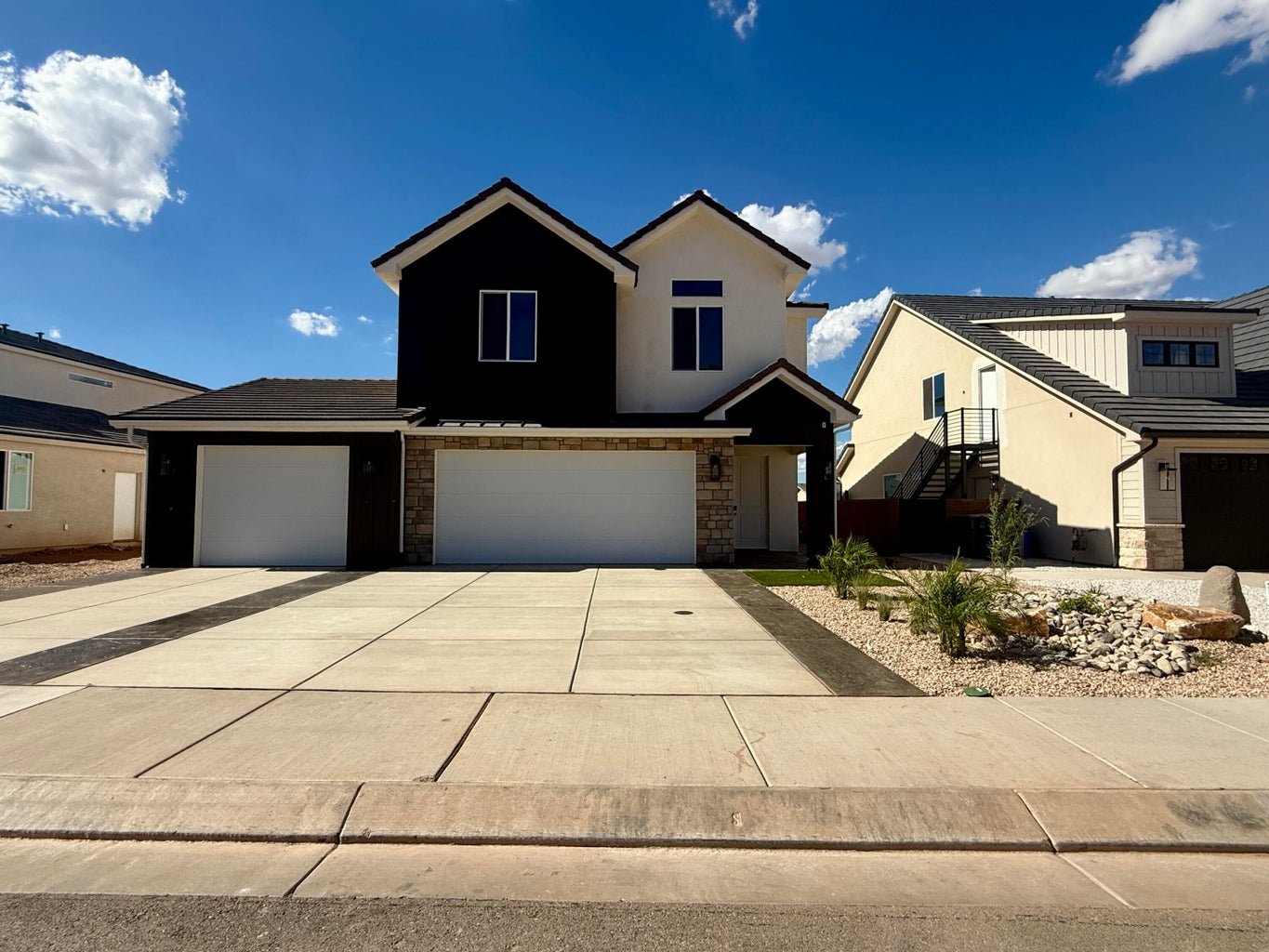 4149 E El Capitan Way