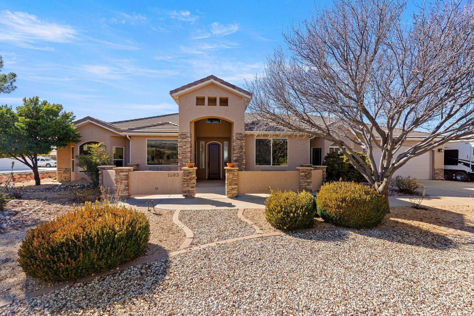1383 N Canyon Trails Dr